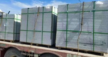 三门峡 芝麻白花岗岩地铺石装车日常