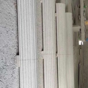 三门峡 花岗岩厂家带你看白麻花岗岩门楼大柱柱皮