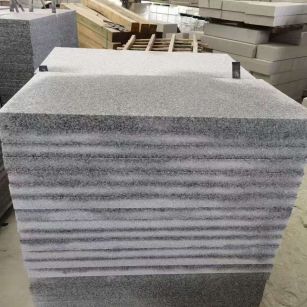 三门峡 芝麻白5公分火烧地铺成品，900*400，规格可定制