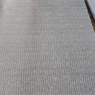 三门峡 芝麻灰花岗岩斧剁面，刀斩面