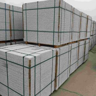 三门峡 白麻花岗岩石材荔枝面地铺石（300*600*50）