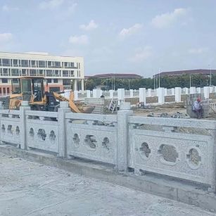 三门峡 白麻花岗岩荔枝面河道栏杆