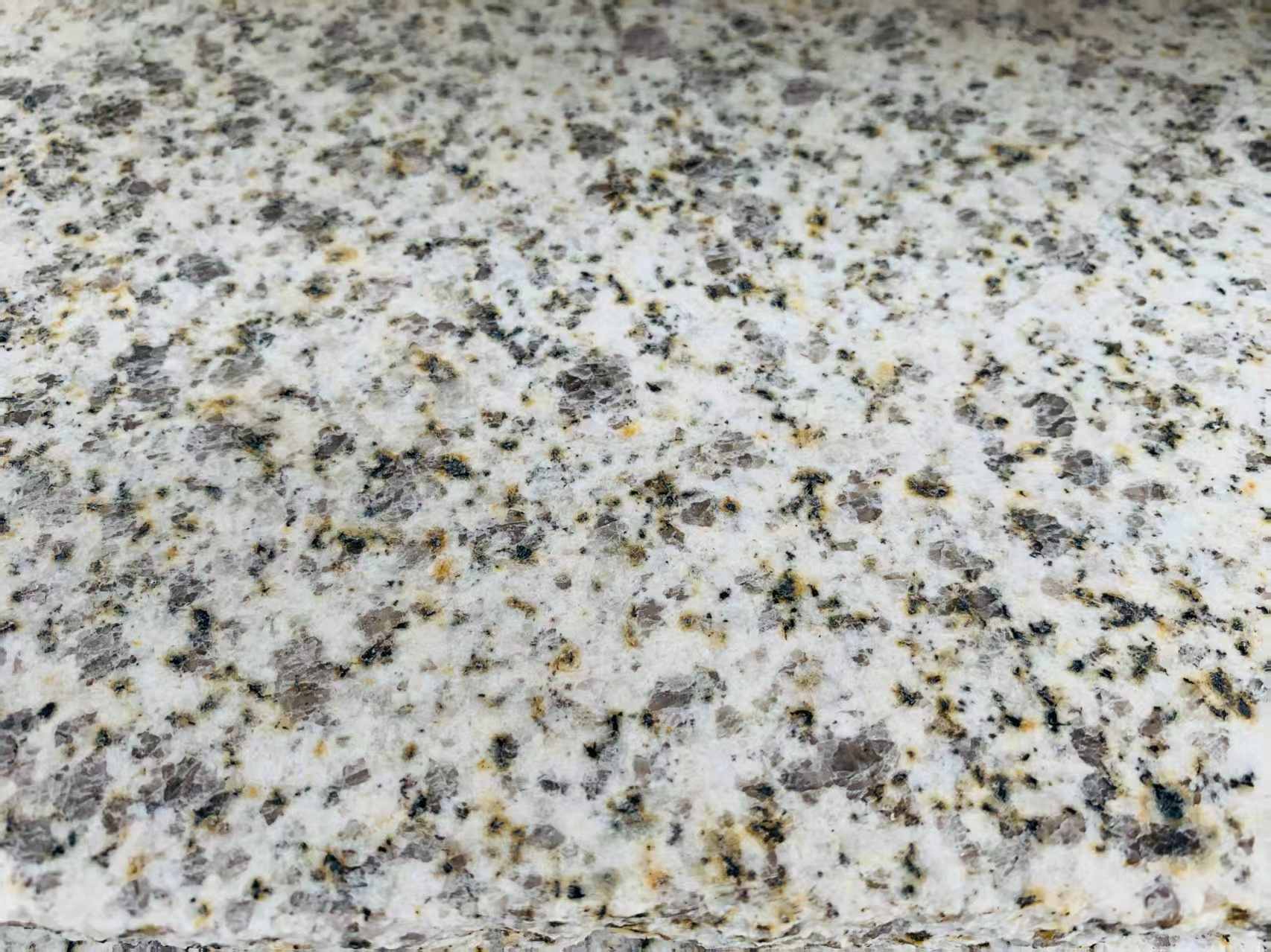 三门峡 黄金麻花岗岩石材浅黄光面