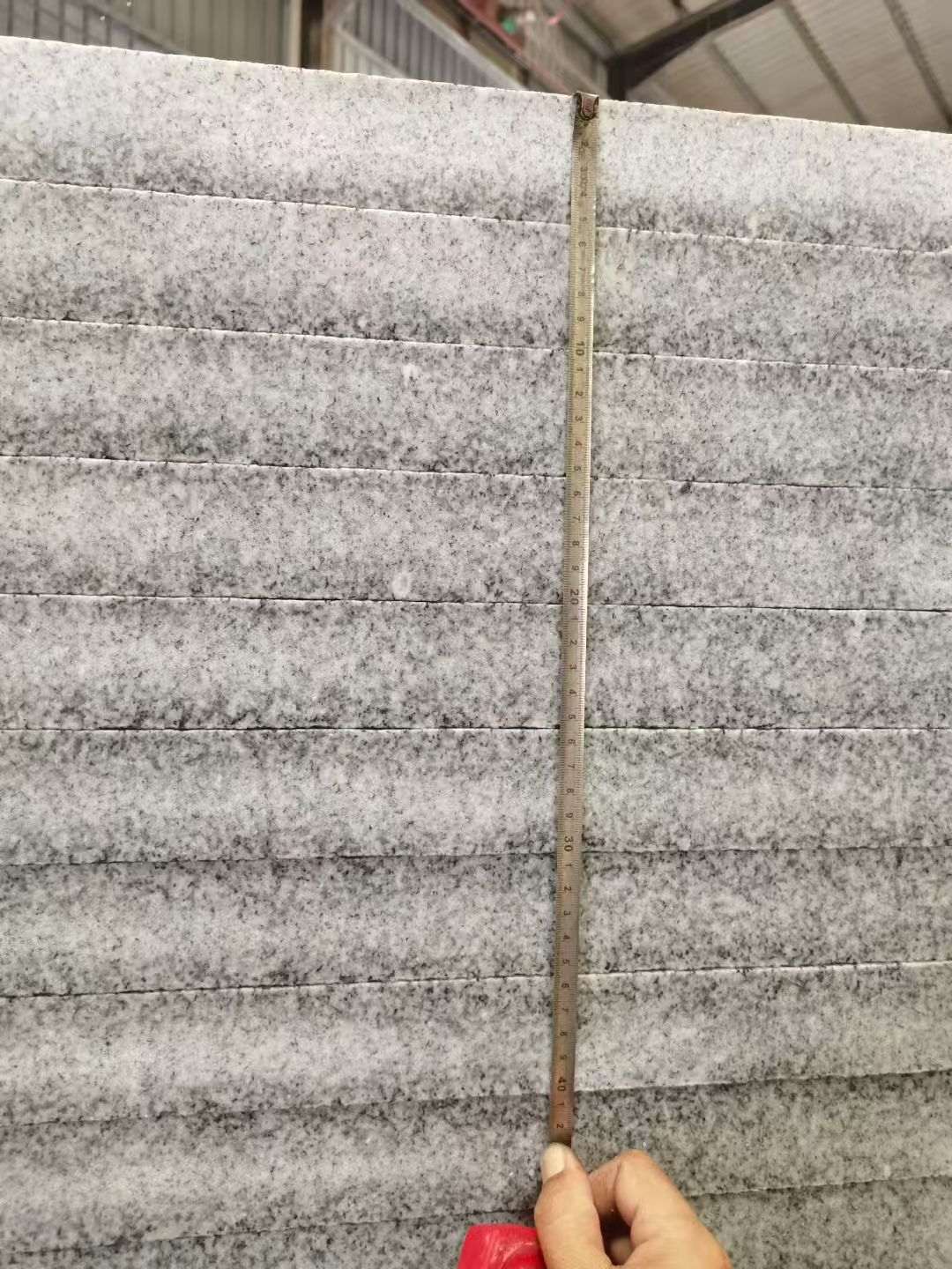 三门峡 芝麻白火烧成品厚薄均匀，B料价格接近A料质量