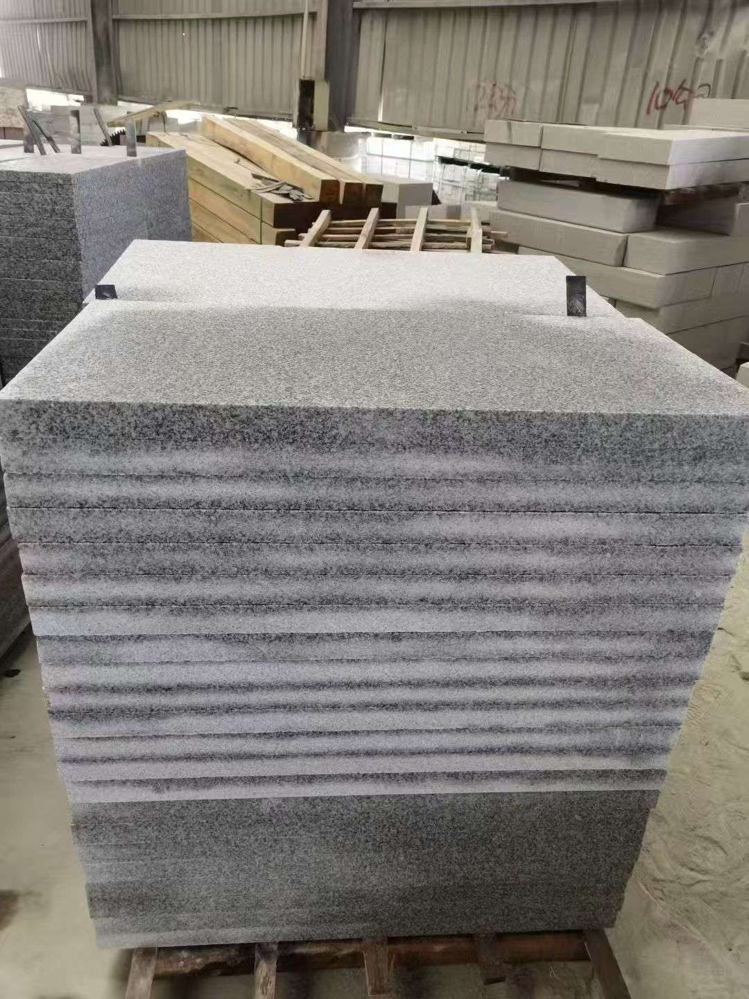 三门峡 芝麻白5公分火烧地铺成品，900*400，规格可定制