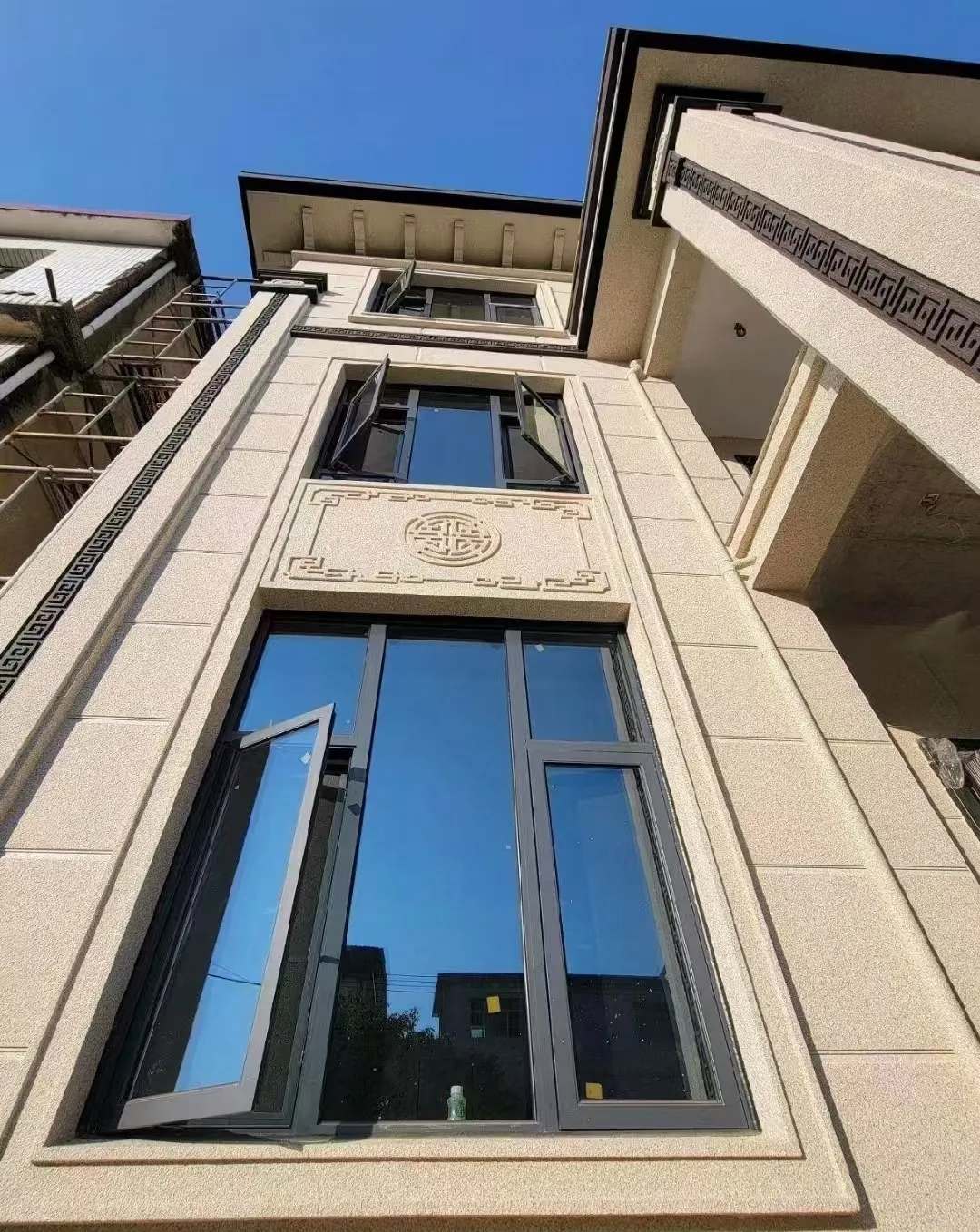 三门峡 黄金麻荔枝面别墅外墙干挂效果展示